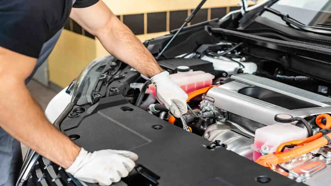 Revisione auto 2025: le nuove regole che tutti ignorano Revisione auto 2025: le nuove regole che tutti ignorano
