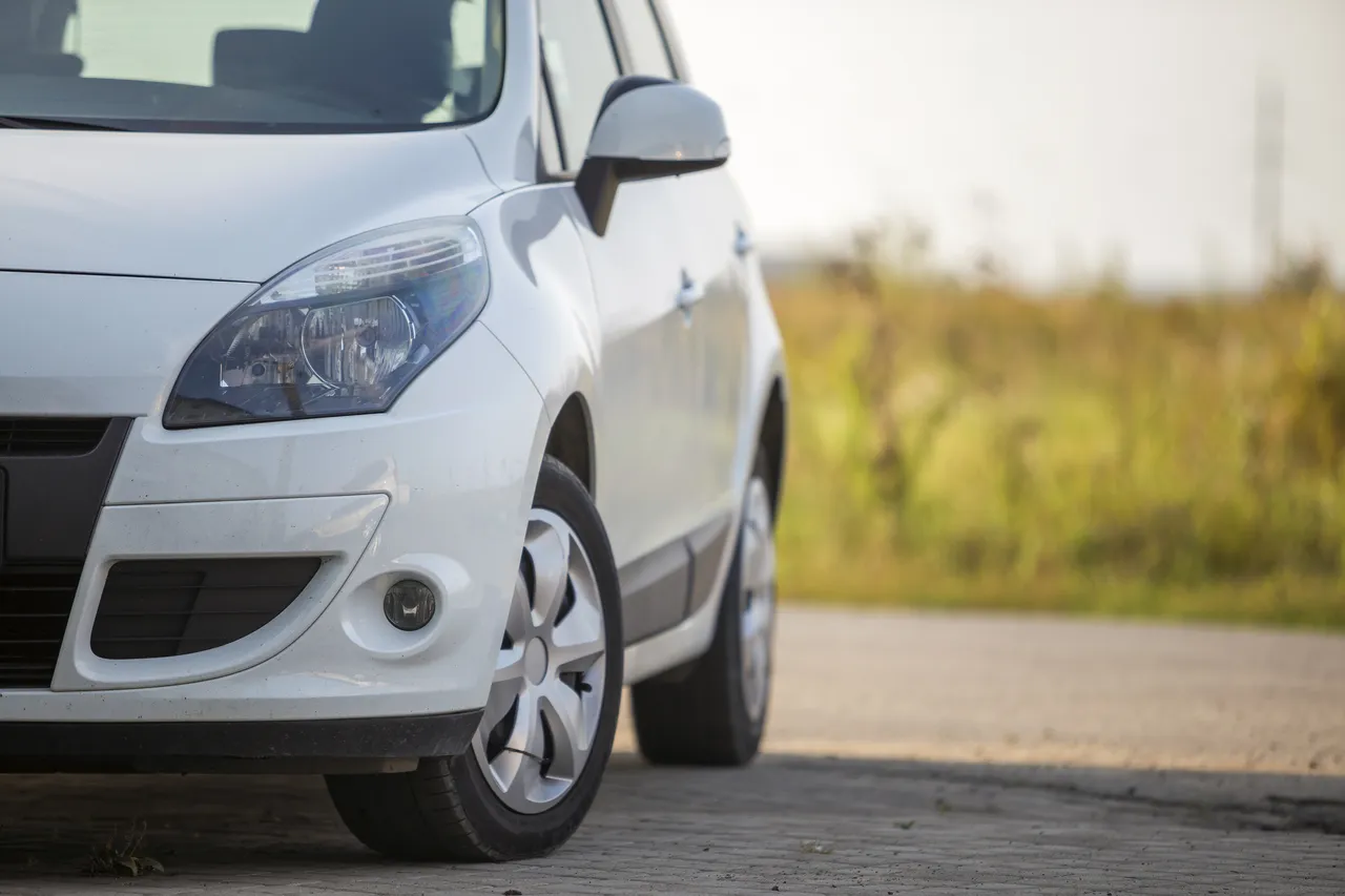 Ecco perché controllare la pressione dei pneumatici prima dei viaggi è fondamentale Ecco perché controllare la pressione dei pneumatici prima dei viaggi è fondamentale