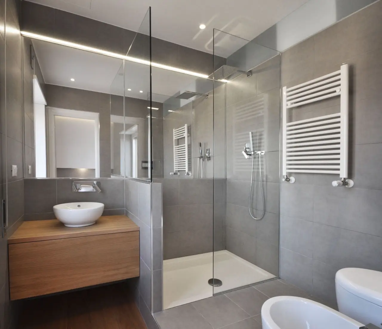 Insetti in bagno: cosa li attira e come eliminarli definitivamente Insetti in bagno: cosa li attira e come eliminarli definitivamente