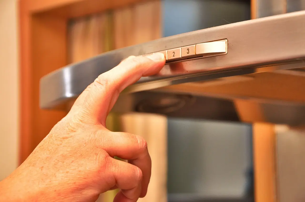 Come evitare che i filtri della cappa si intasino in estate: il consiglio dei tecnologi alimentari per giugno Come evitare che i filtri della cappa si intasino in estate: il consiglio dei tecnologi alimentari per giugno