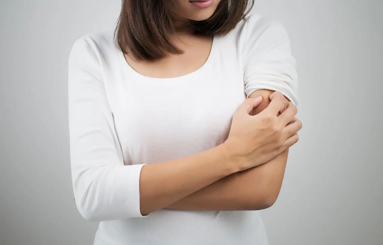 Dermatite: quando preoccuparsi e cosa può rivelare sulla salute della pelle Dermatite: quando preoccuparsi e cosa può rivelare sulla salute della pelle