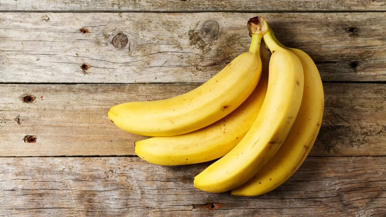 Banana ogni giorno: scopri tutti i benefici per la salute e perché questo frutto è amato in tutto il mondo Banana ogni giorno: scopri tutti i benefici per la salute e perché questo frutto è amato in tutto il mondo