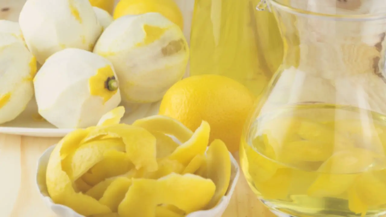 Non buttare le bucce di limone: ecco dove metterle per profumare tutta la casa Non buttare le bucce di limone: ecco dove metterle per profumare tutta la casa