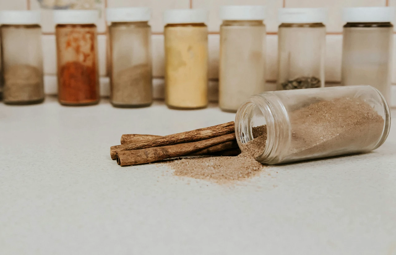 Rimedi della nonna: allontana i gechi dai muri con spezie e piante officinali fresche Rimedi della nonna: allontana i gechi dai muri con spezie e piante officinali fresche